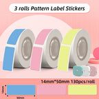 Trois rouleaux d'étiquettes bleue, rose et jaune, format 14 x 50 mm, 130 pièces par rouleau
