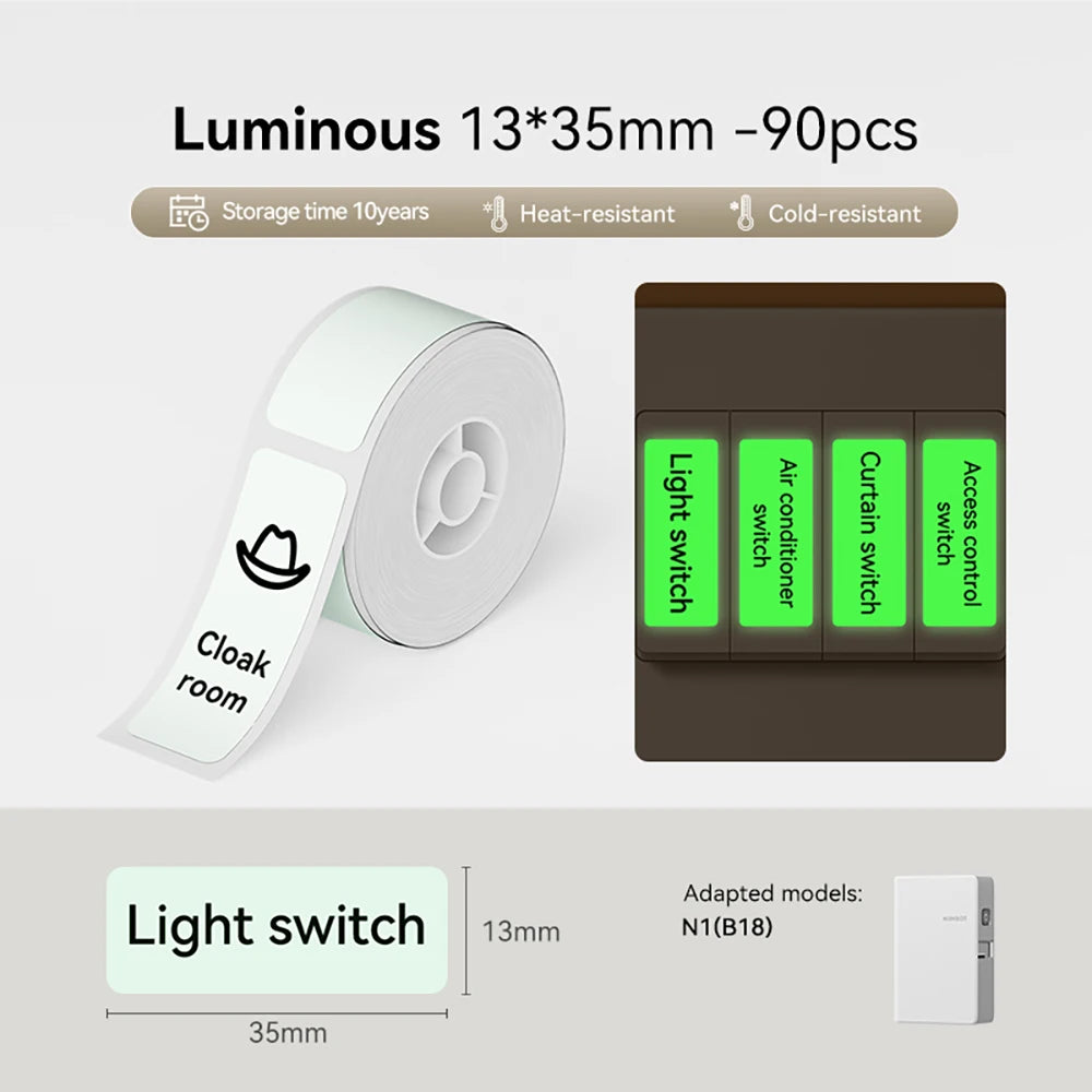 Rouleau d'étiquettes phosphorescentes 13 x 35 mm et interrupteurs repérés qui luisent en vert dans le noir