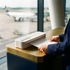 Impression d'un document au salon d'aéroport avec l'imprimante thermique A4